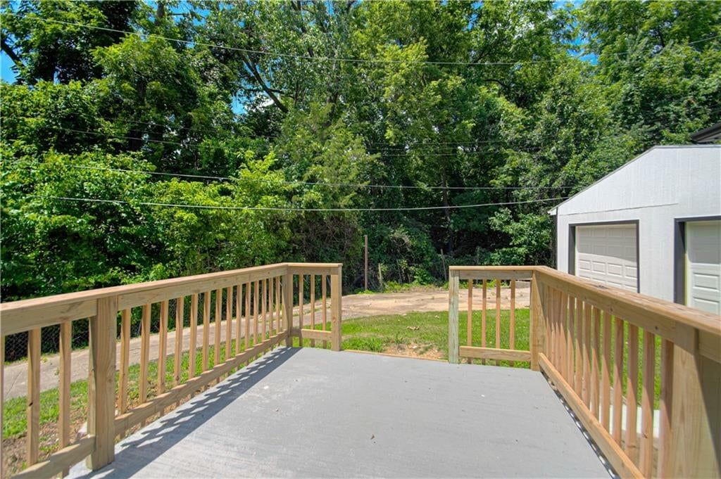 3910 Sewell Avenue — photo 32