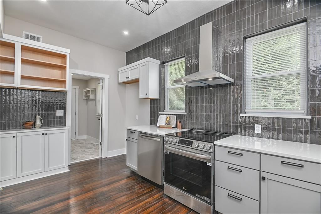 2736 Olive Street — photo 27