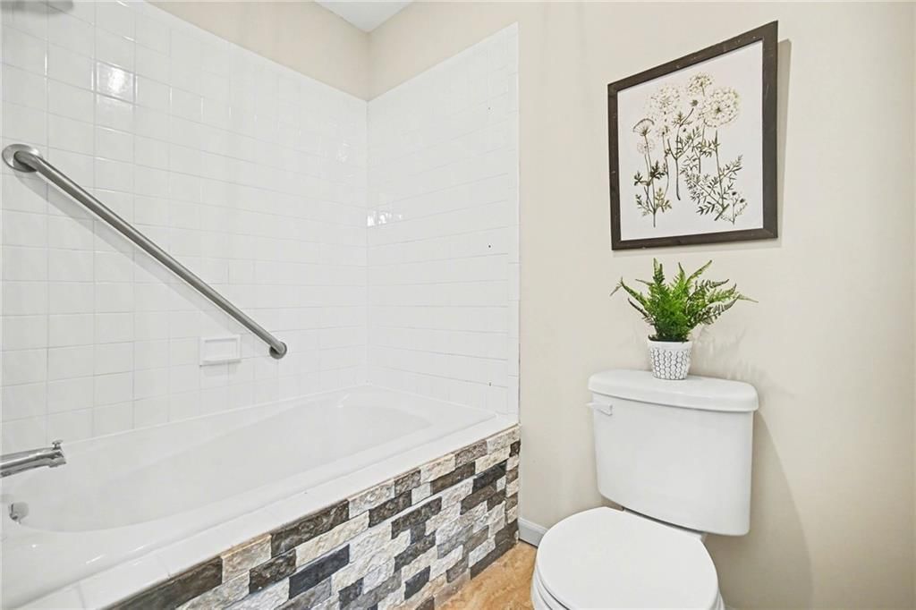 8403 NE 107th Street — photo 21