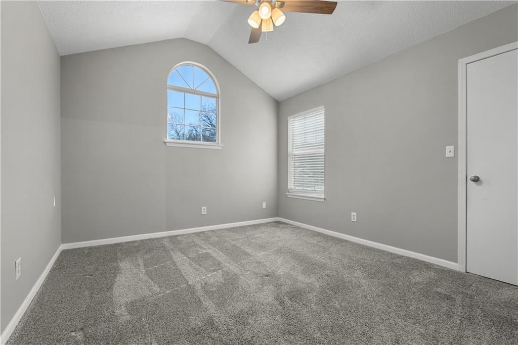 6020 NE Moonstone Drive — photo 21