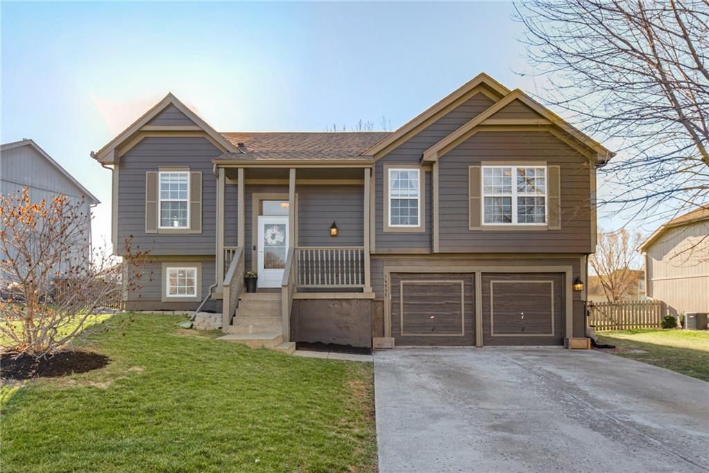 14955 W 154th Street, Olathe, KS