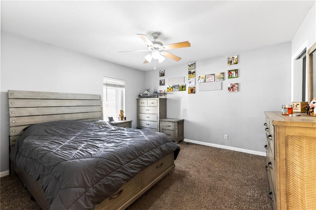 1105 Green Street — photo 9