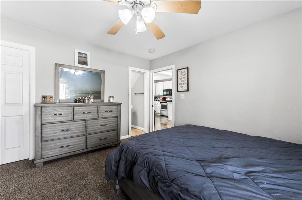 1105 Green Street — photo 10