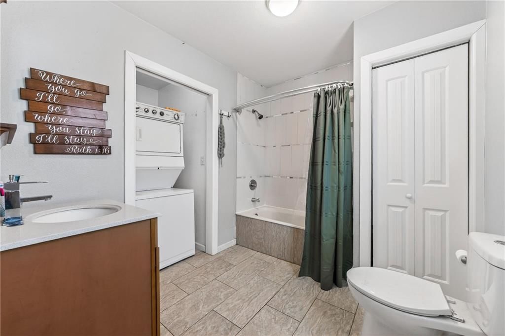 1105 Green Street — photo 12