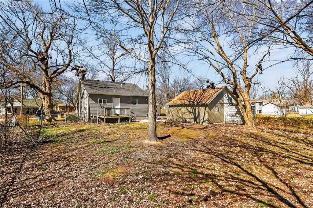 1105 Green Street — photo 20