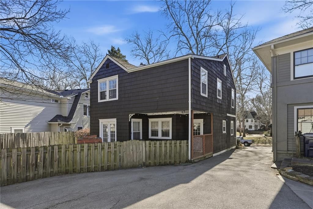 200 W 68th Terrace — photo 37