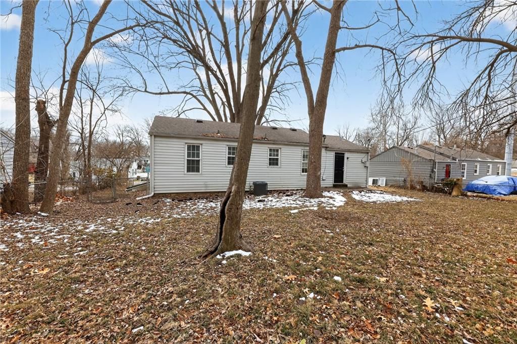 6252 Lathrop Avenue — photo 6