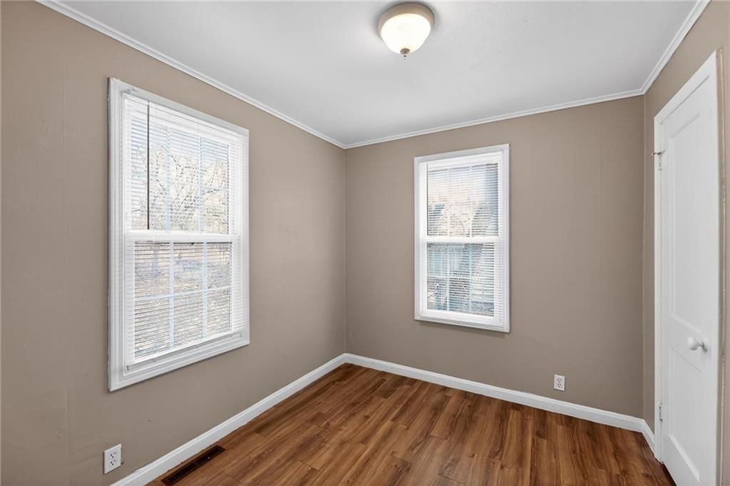 6252 Lathrop Avenue — photo 11