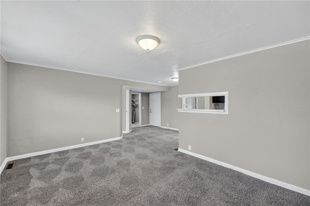 6252 Lathrop Avenue — photo 17