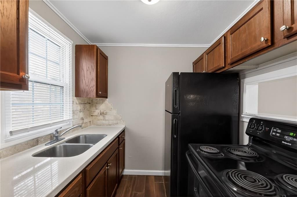 6252 Lathrop Avenue — photo 19