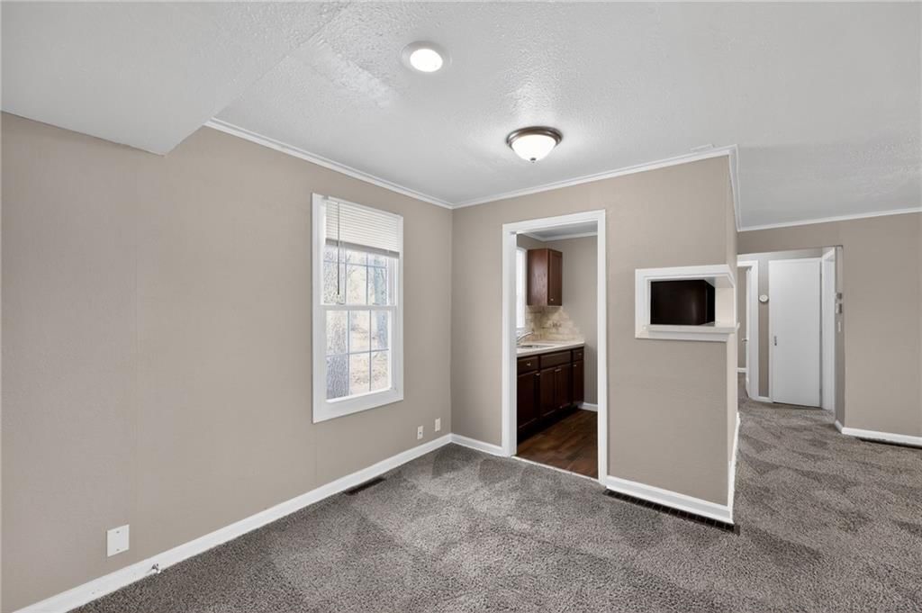 6252 Lathrop Avenue — photo 25