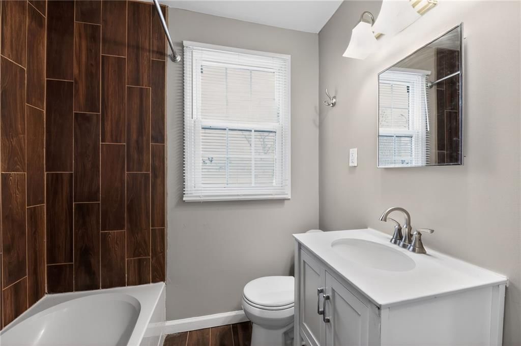 6252 Lathrop Avenue — photo 30