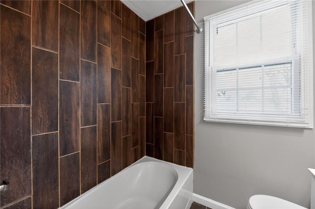 6252 Lathrop Avenue — photo 31