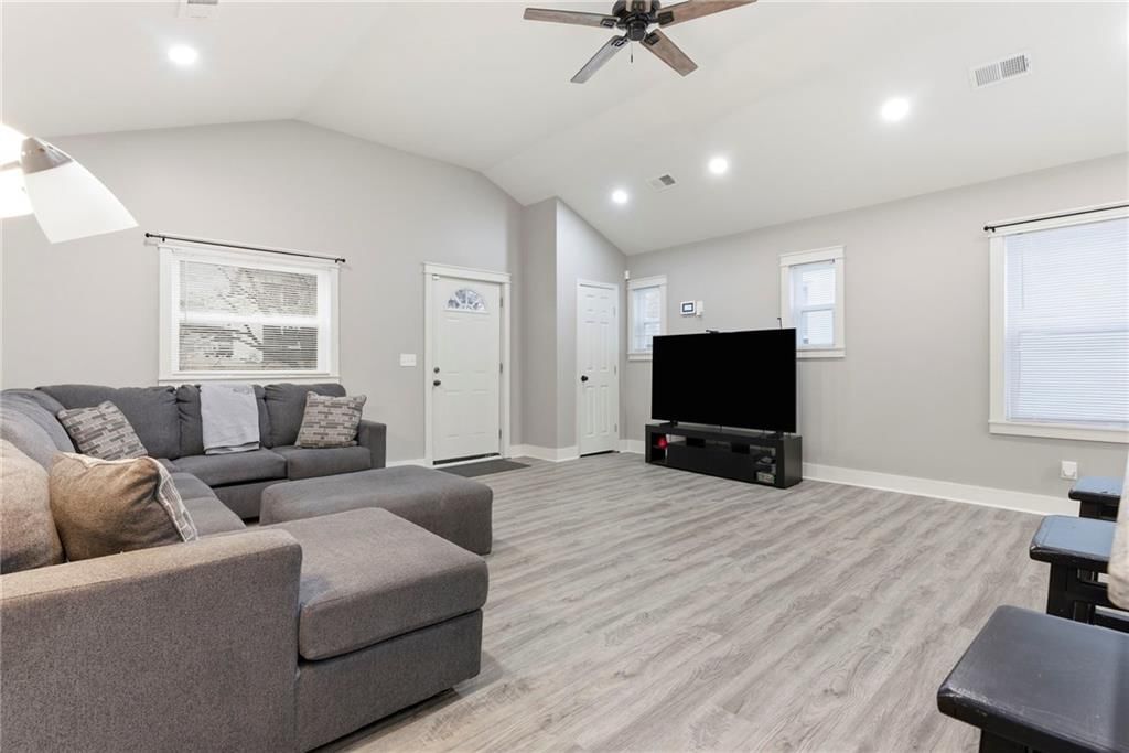 717 Cheyenne Street — photo 4