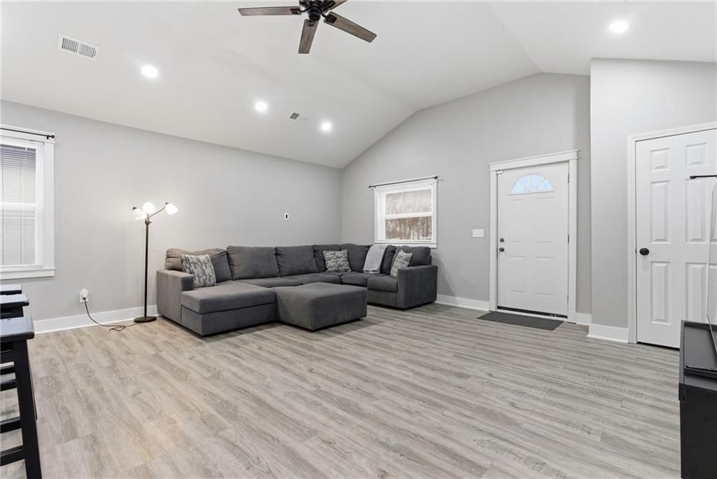 717 Cheyenne Street — photo 5