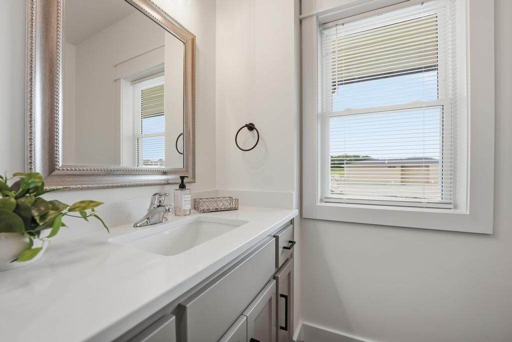 8415 NW 90th Street — photo 5