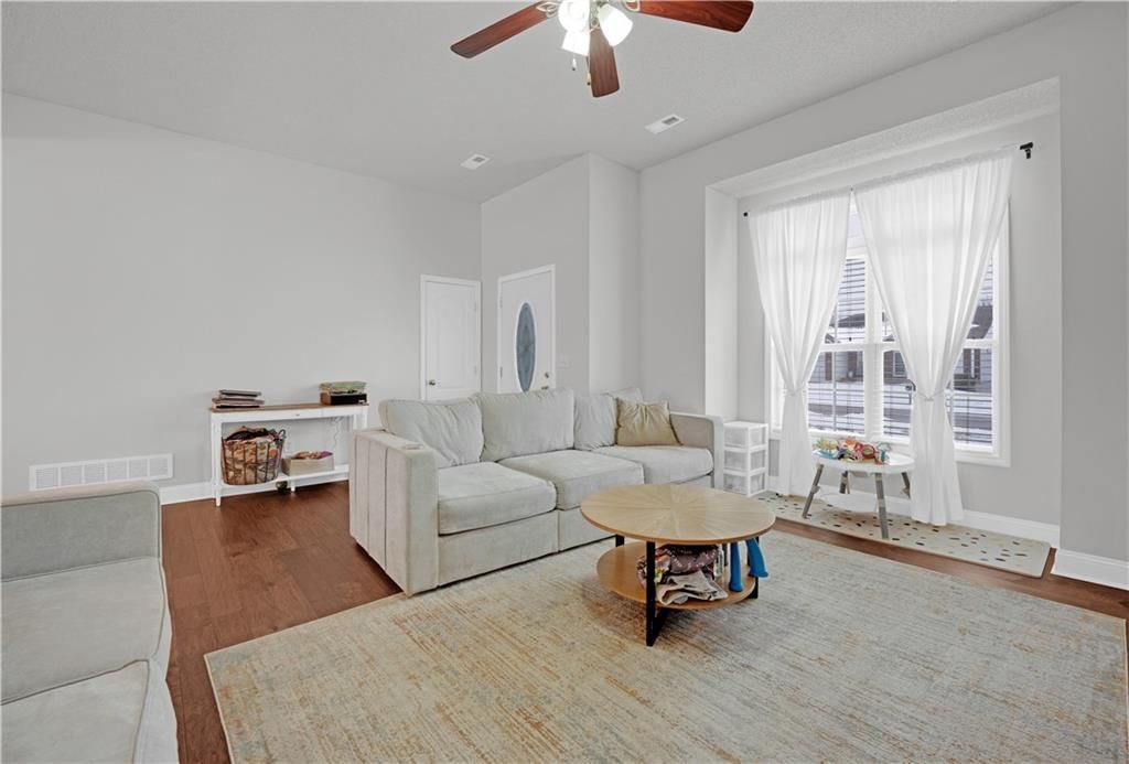733 Burlington Road — photo 15