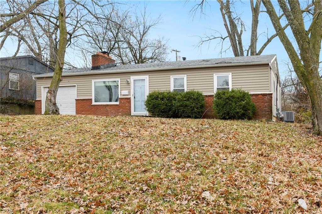 6307 E 153RD Street, Grandview, MO