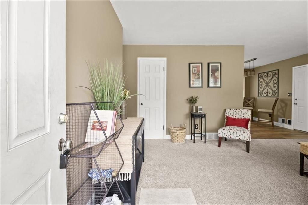 4216 S Union Street — photo 4