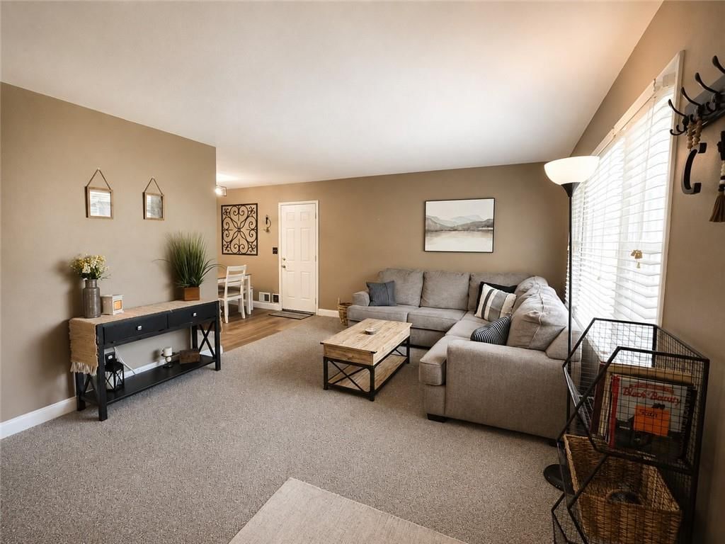 4216 S Union Street, Independence, MO: listing photo 3
