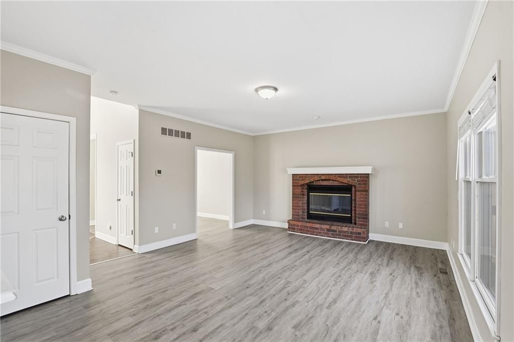 1175 Santa Fe Drive — photo 3