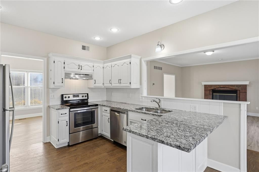 1175 Santa Fe Drive — photo 17