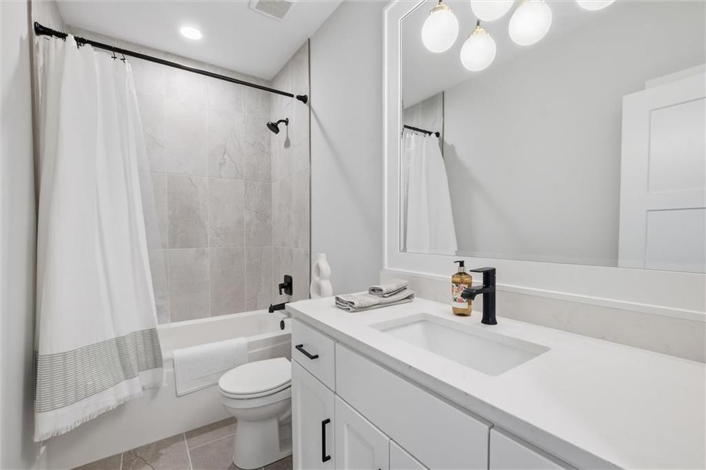 17556 Acton Street — photo 22