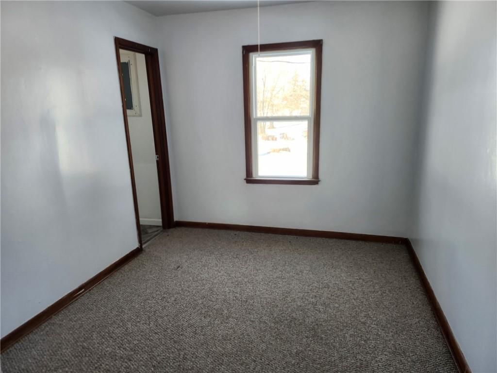 211 Lincoln Street — photo 8