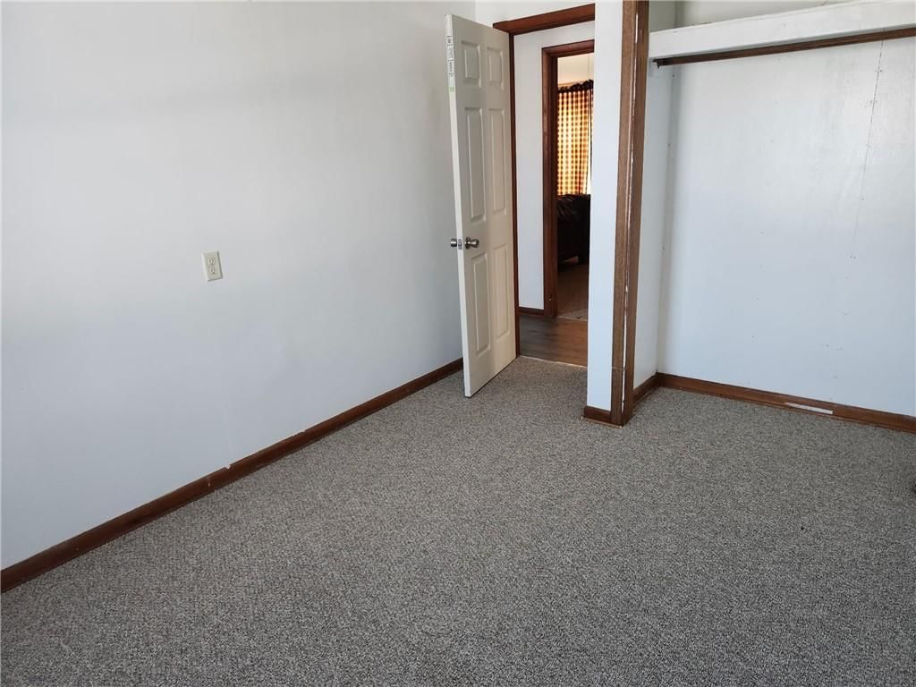 211 Lincoln Street — photo 9
