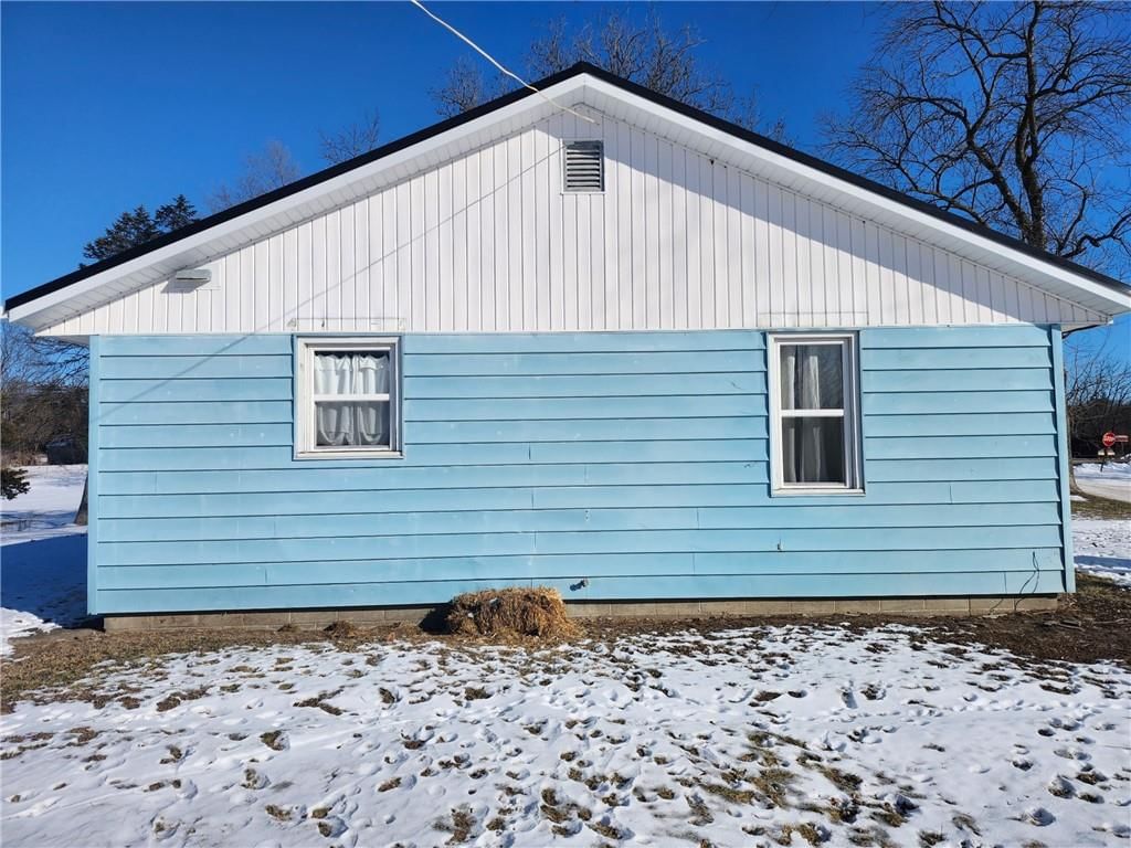 211 Lincoln Street — photo 16
