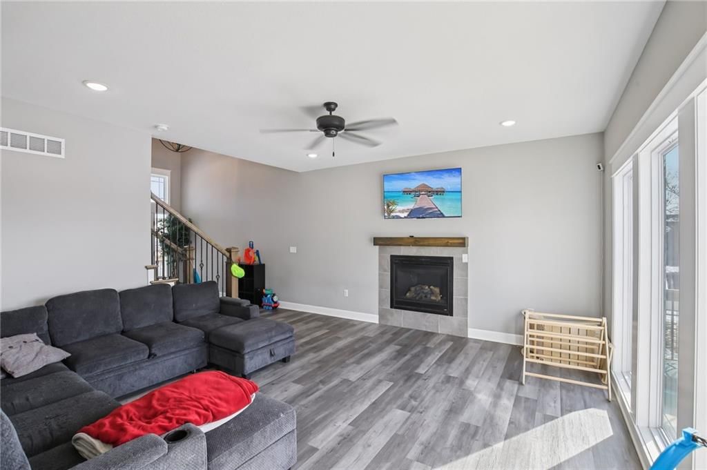 1251 Rich Boulevard — photo 12