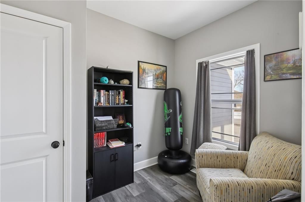 1251 Rich Boulevard — photo 30