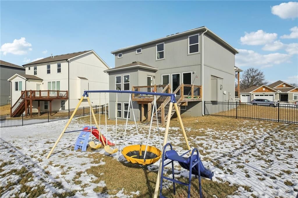 1251 Rich Boulevard — photo 35