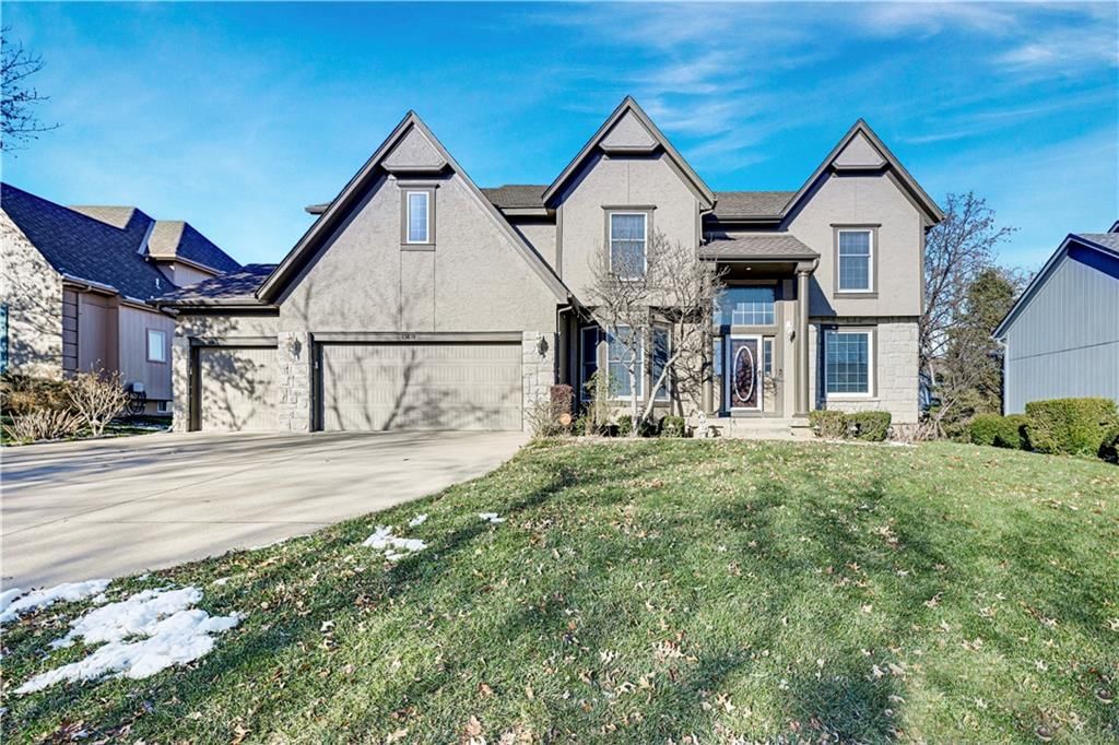 19618 W 99th Street, Lenexa, KS