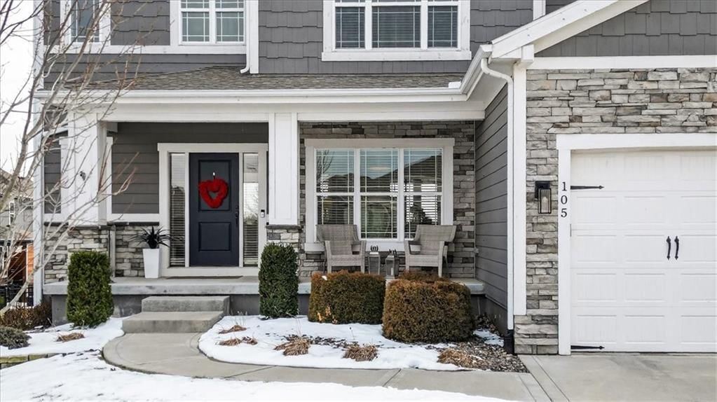 105 SW Meadowbrook Drive — photo 3