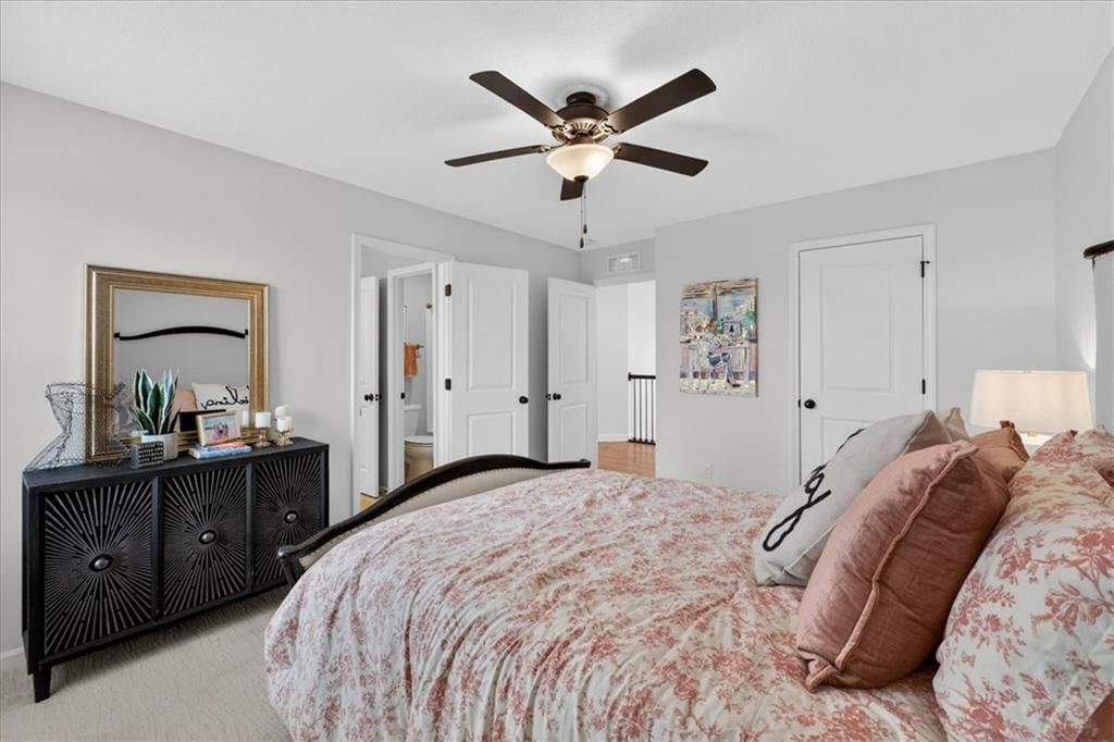 105 SW Meadowbrook Drive — photo 42