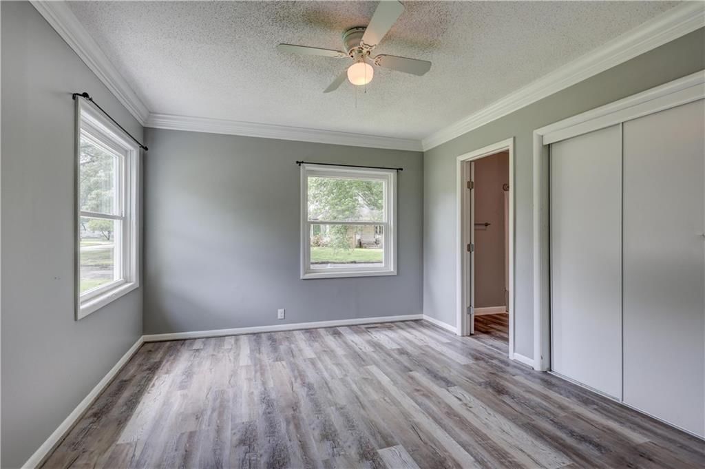 702 W Kansas Street — photo 18