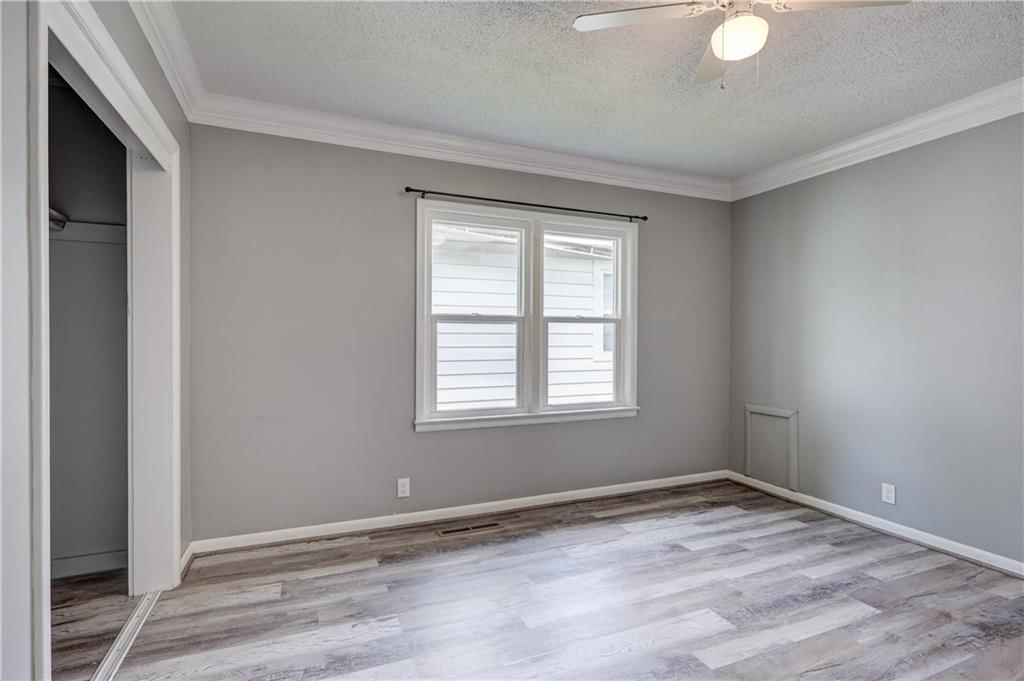 702 W Kansas Street — photo 26