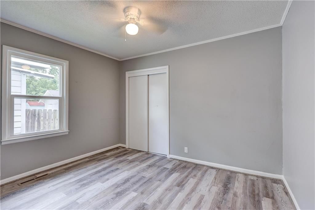 702 W Kansas Street — photo 30