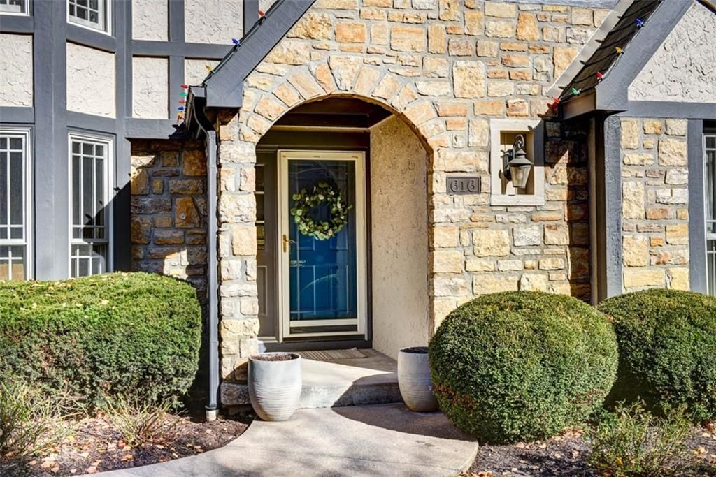 616 White Oak Lane — photo 3