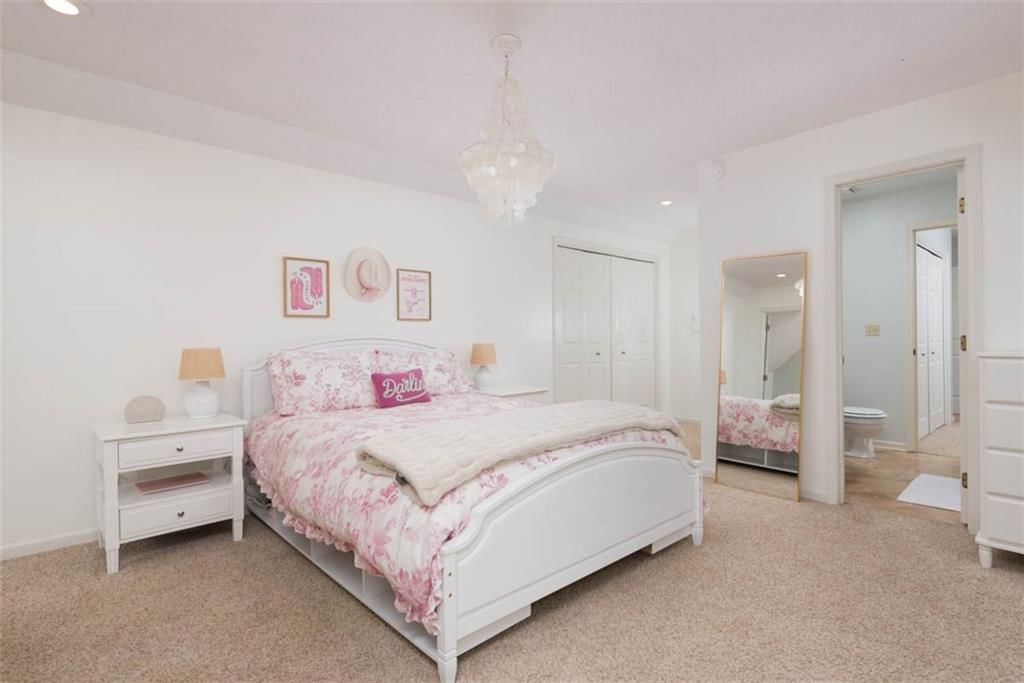 616 White Oak Lane — photo 34