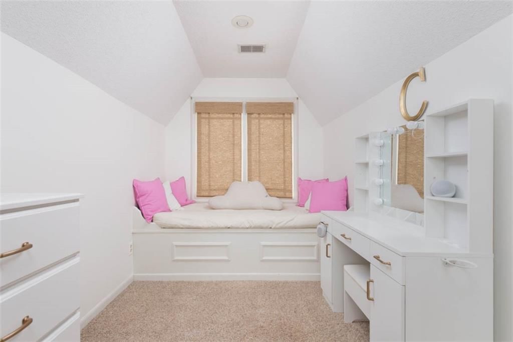 616 White Oak Lane — photo 37