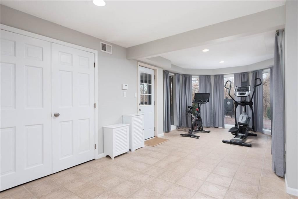 616 White Oak Lane — photo 42