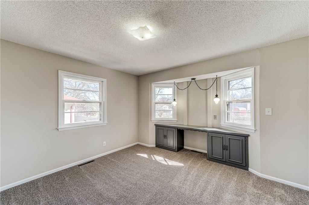 8917 E 88th Terrace — photo 17