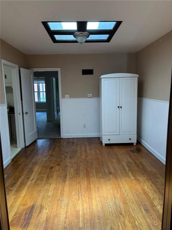 114 E 2nd Street — photo 10