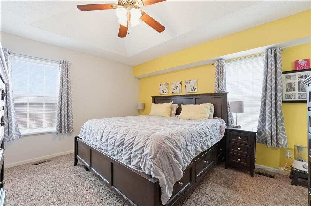 1701 NE AUBURN Drive — photo 14