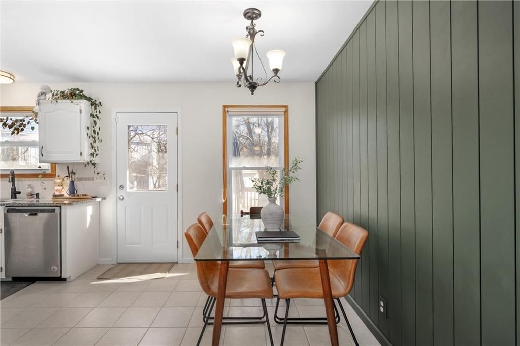1529 W Park Street — photo 10