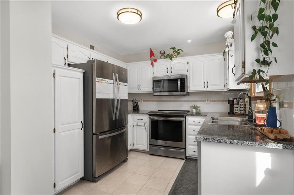 1529 W Park Street — photo 13