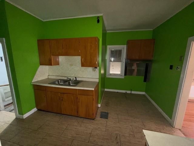 409 Lawndale Avenue — photo 6