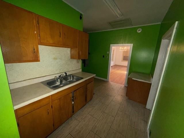 409 Lawndale Avenue — photo 7